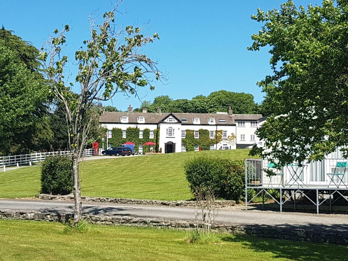 Llwyngwair Manor, Newport, Pembrokeshire Hotel นิวพอร์ต ภายนอก รูปภาพ